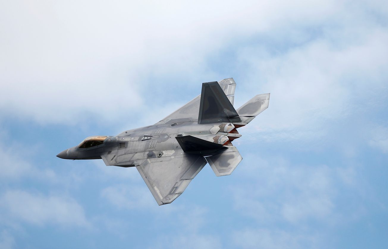 Stealth Wins Why The F 22 Is Able To Fly Without Worry The National Interest